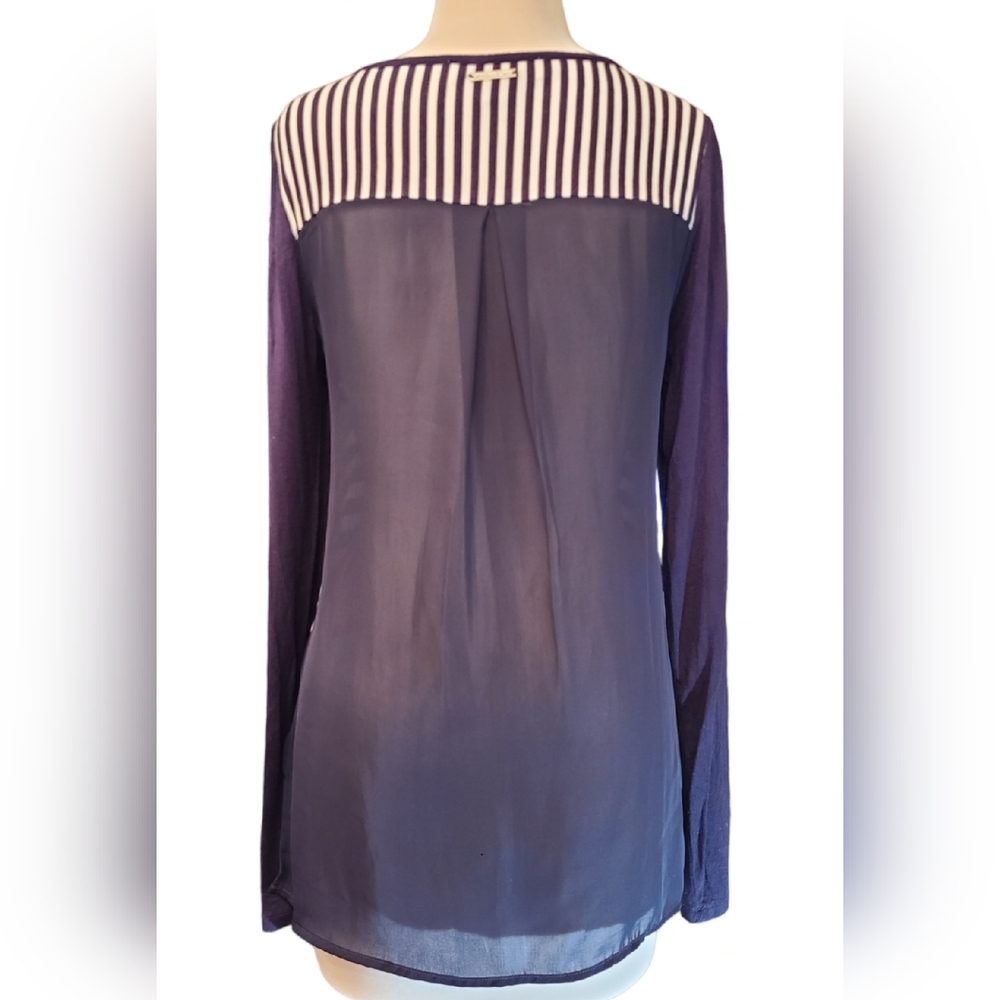 Michael Kors size XS blue/white top - Picture 5 of 9